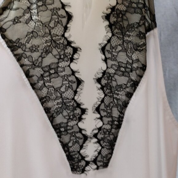 Forever 21 Cream & Black Lace Halter Top / Dress – Women’s Plus Size 0X NWT - Picture 3 of 6